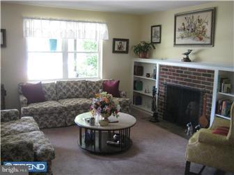 6315 Sunnybrook Road Flourtown, PA 19031 - Photo 3 of 9 Living Room