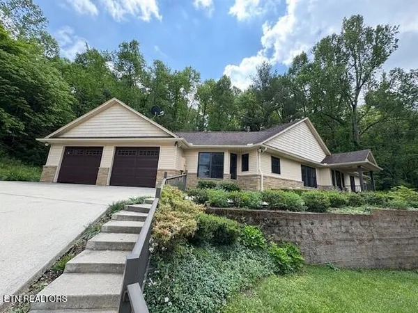 $249,000 | 197 Evergreen Place, Sparta, TN 38583