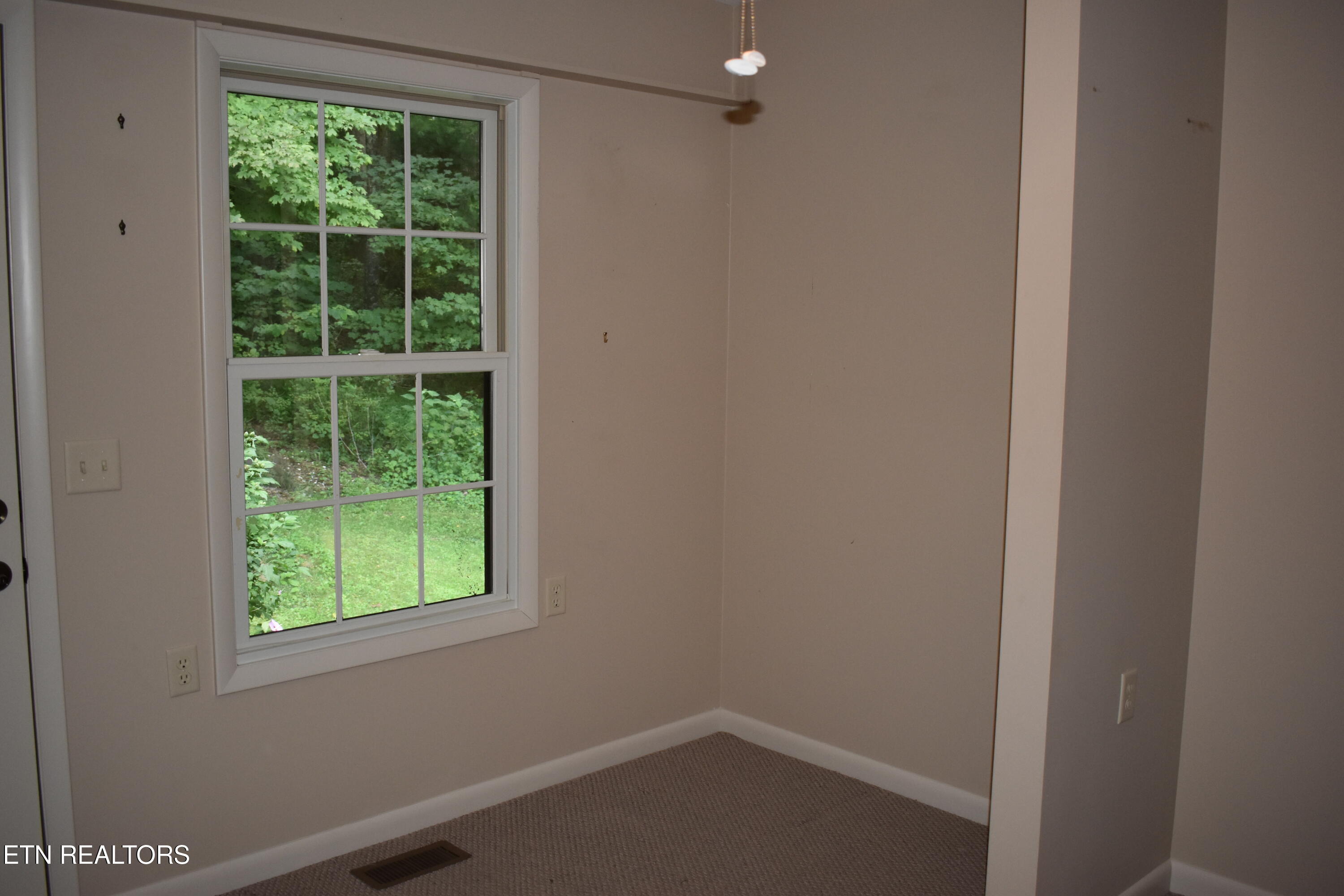 197 Evergreen Place Sparta, TN 38583 - Photo 17 of 36 DSC_0176
