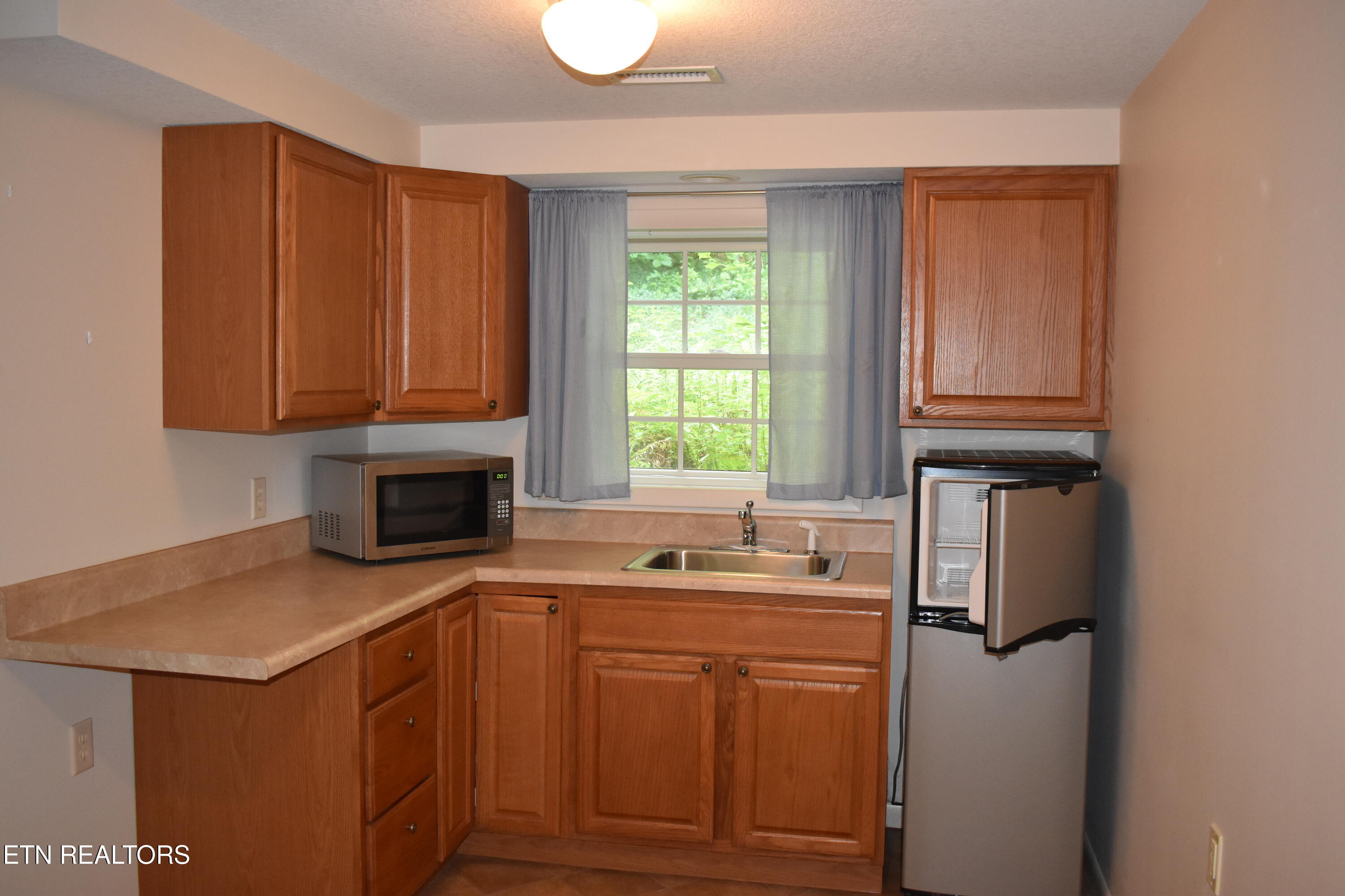 197 Evergreen Place Sparta, TN 38583 - Photo 25 of 36 DSC_0185