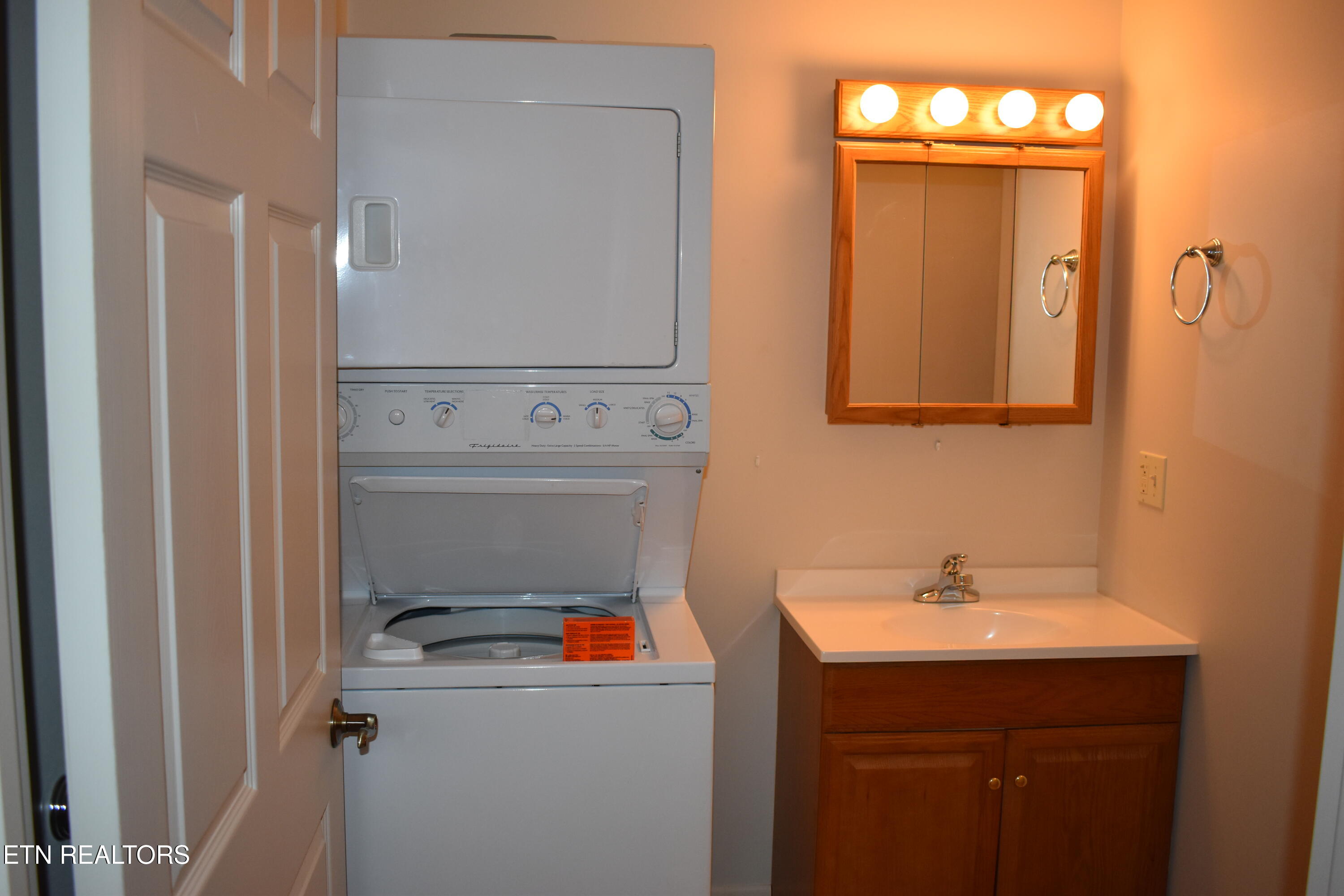 197 Evergreen Place Sparta, TN 38583 - Photo 26 of 36 DSC_0186