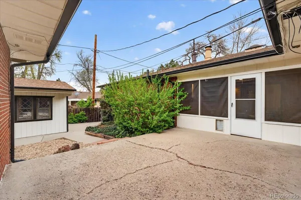 a view of a house with a outdoor space
