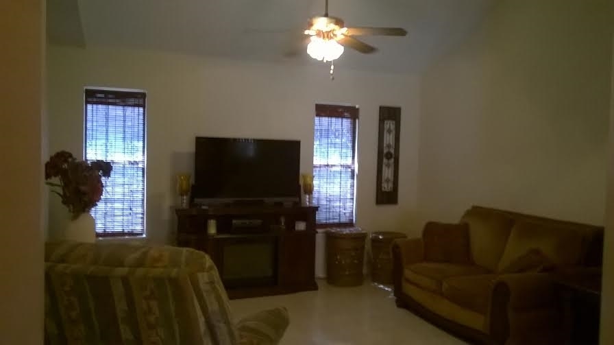 4314 Revolution Road Laredo, TX 78043 - Photo 5 of 9 Gallery Image 5