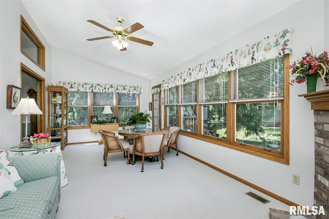 3400 Maplecrest Road Bettendorf, IA 52722 - Photo 12 of 28 Gallery Image 12