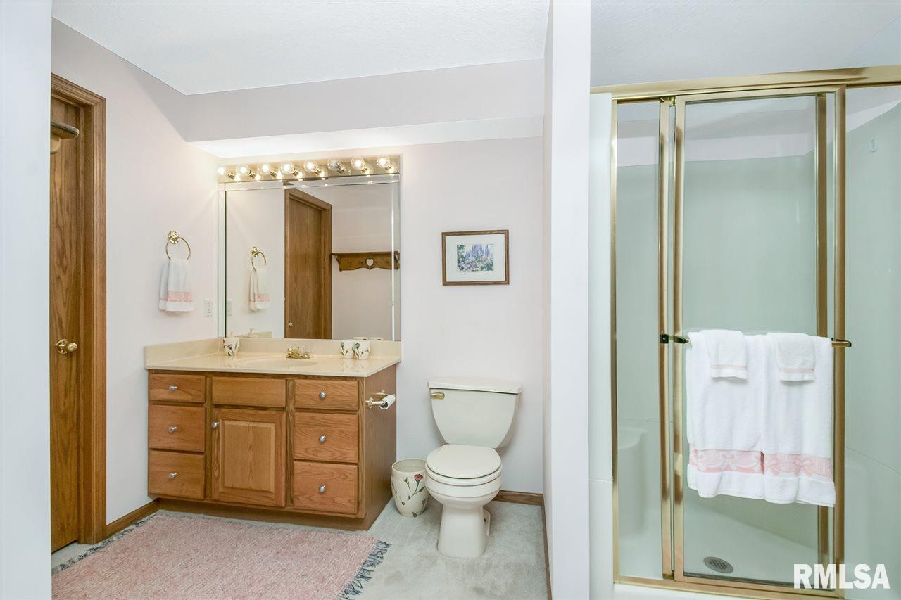 3400 Maplecrest Road Bettendorf, IA 52722 - Photo 26 of 28 Gallery Image 26