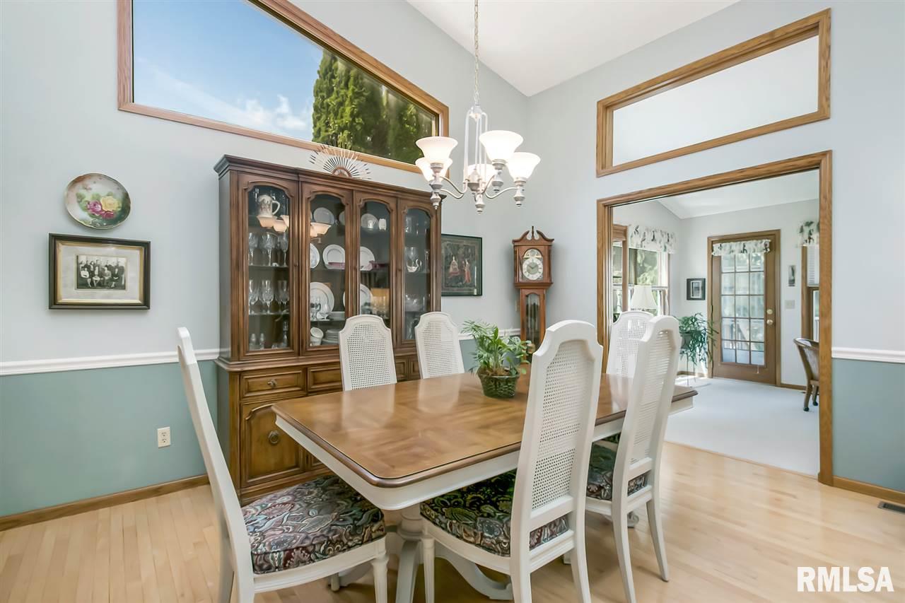 3400 Maplecrest Road Bettendorf, IA 52722 - Photo 7 of 28 Gallery Image 7