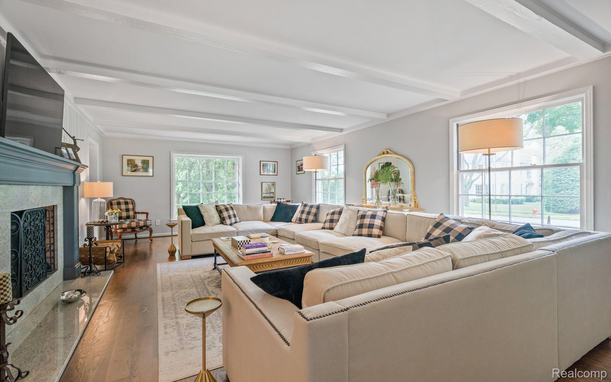 616 Yarmouth Road Bloomfield Hills, MI 48301 - Photo 5 of 42 Gallery Image 5