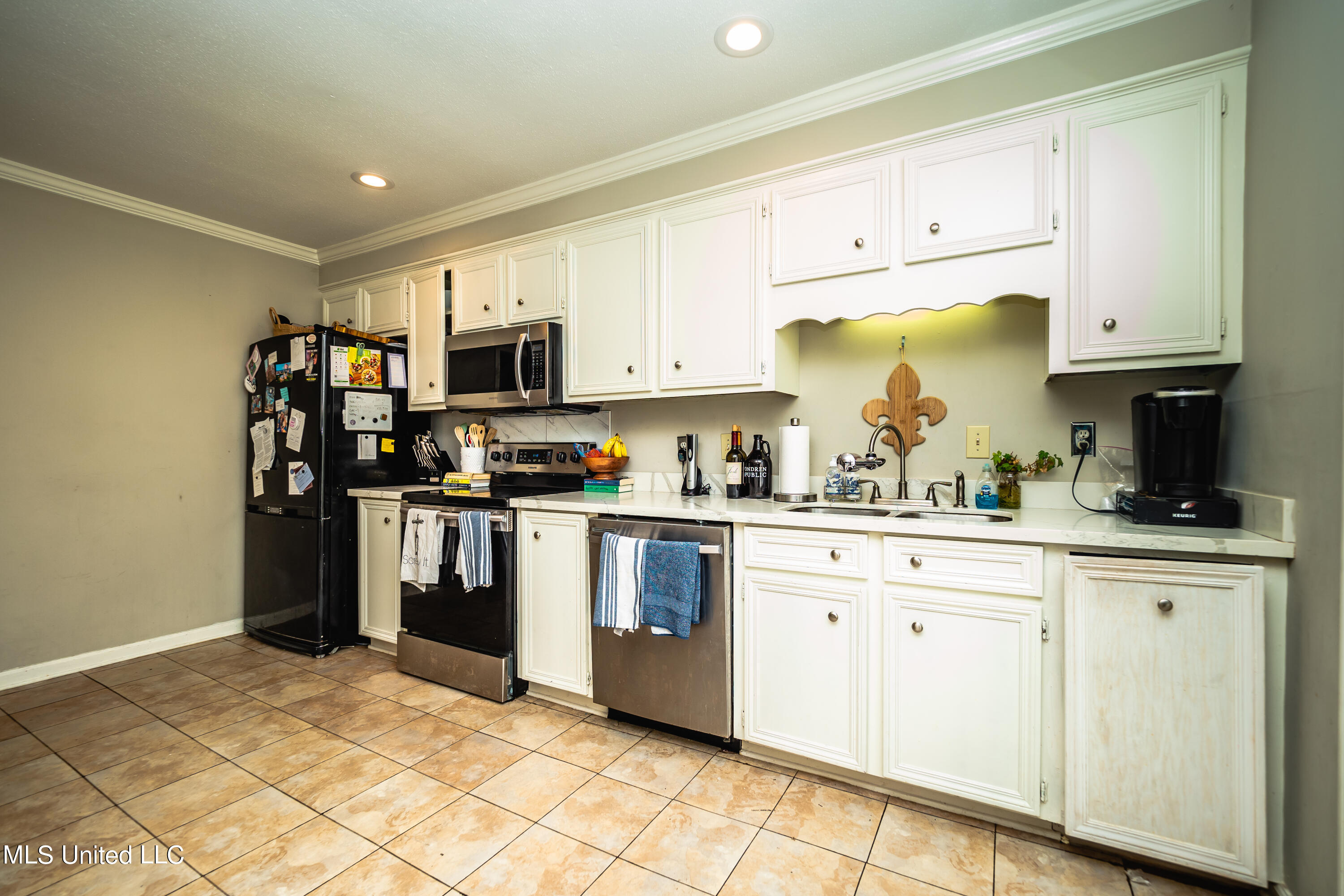 4233 Roxbury Road Jackson, MS 39211 - Photo 6 of 20 P3130117