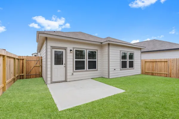 $2,000 | 20802 Adventure Way, Porter, TX 77365