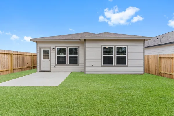 $2,000 | 20802 Adventure Way, Porter, TX 77365