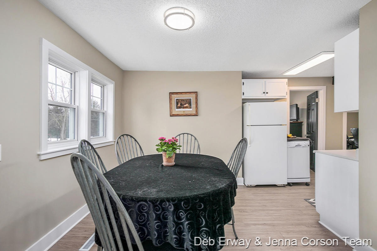 180 Powell Road Hastings, MI 49058 - Photo 12 of 27 IMG_1010