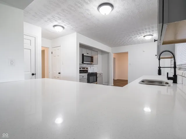 $339,900 | 2991 North Fleming Circle, Shelbyville, IN 46176