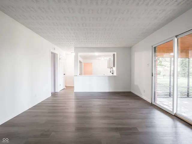 $339,900 | 2991 North Fleming Circle, Shelbyville, IN 46176