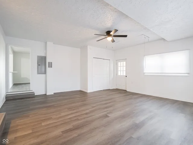 $339,900 | 2991 North Fleming Circle, Shelbyville, IN 46176