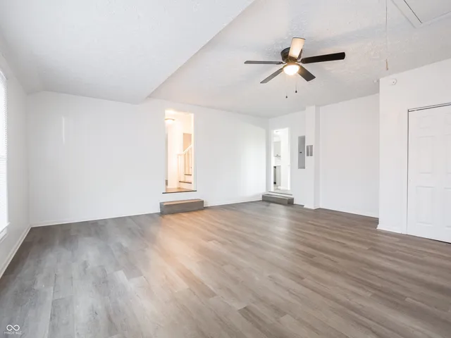 $339,900 | 2991 North Fleming Circle, Shelbyville, IN 46176