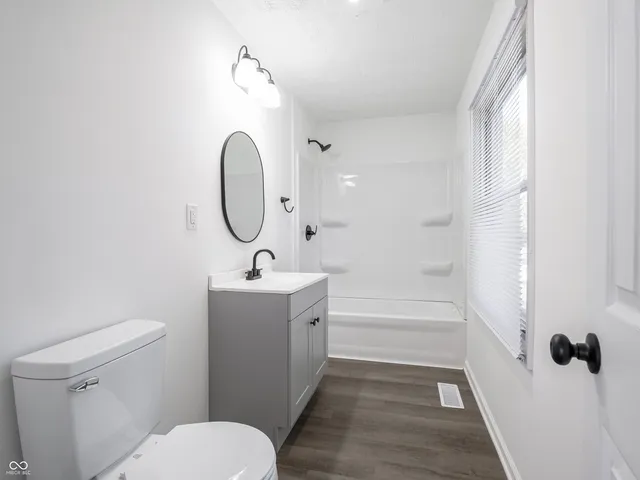 $339,900 | 2991 North Fleming Circle, Shelbyville, IN 46176