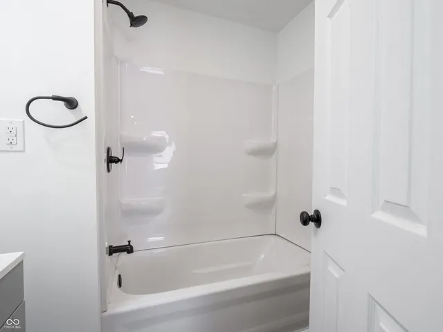 $339,900 | 2991 North Fleming Circle, Shelbyville, IN 46176