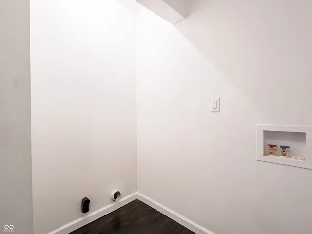 $339,900 | 2991 North Fleming Circle, Shelbyville, IN 46176