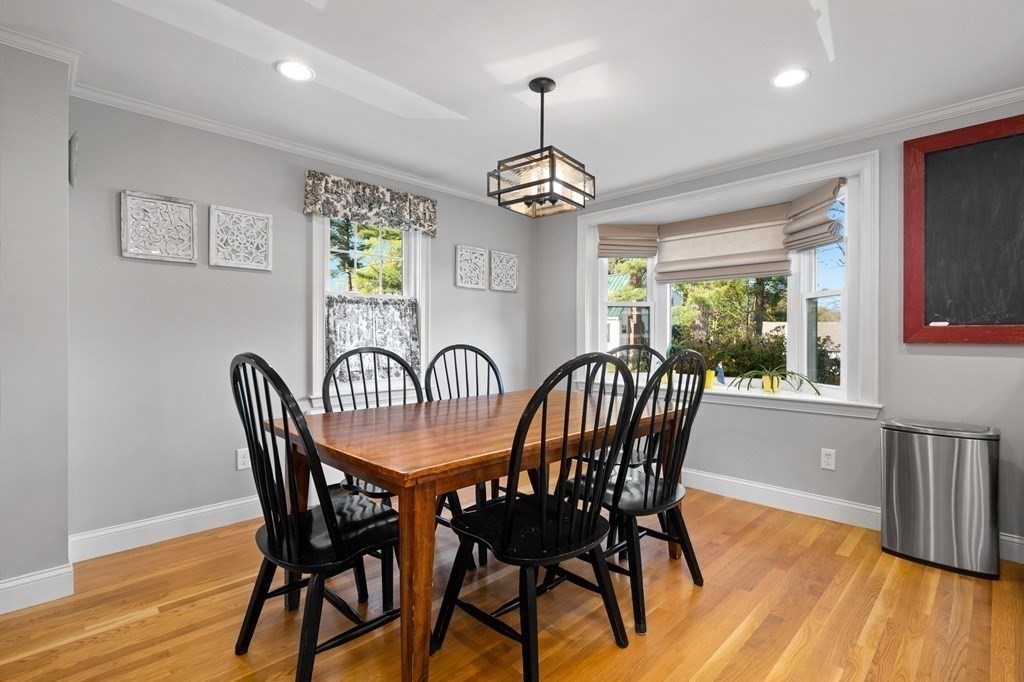 43 Douglas Road Lynnfield, MA 01940 - Photo 9 of 32 Gallery Image 9