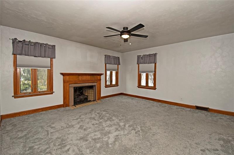 1350 Greentree Road Pittsburgh, PA 15220 - Photo 14 of 25 Gallery Image 14