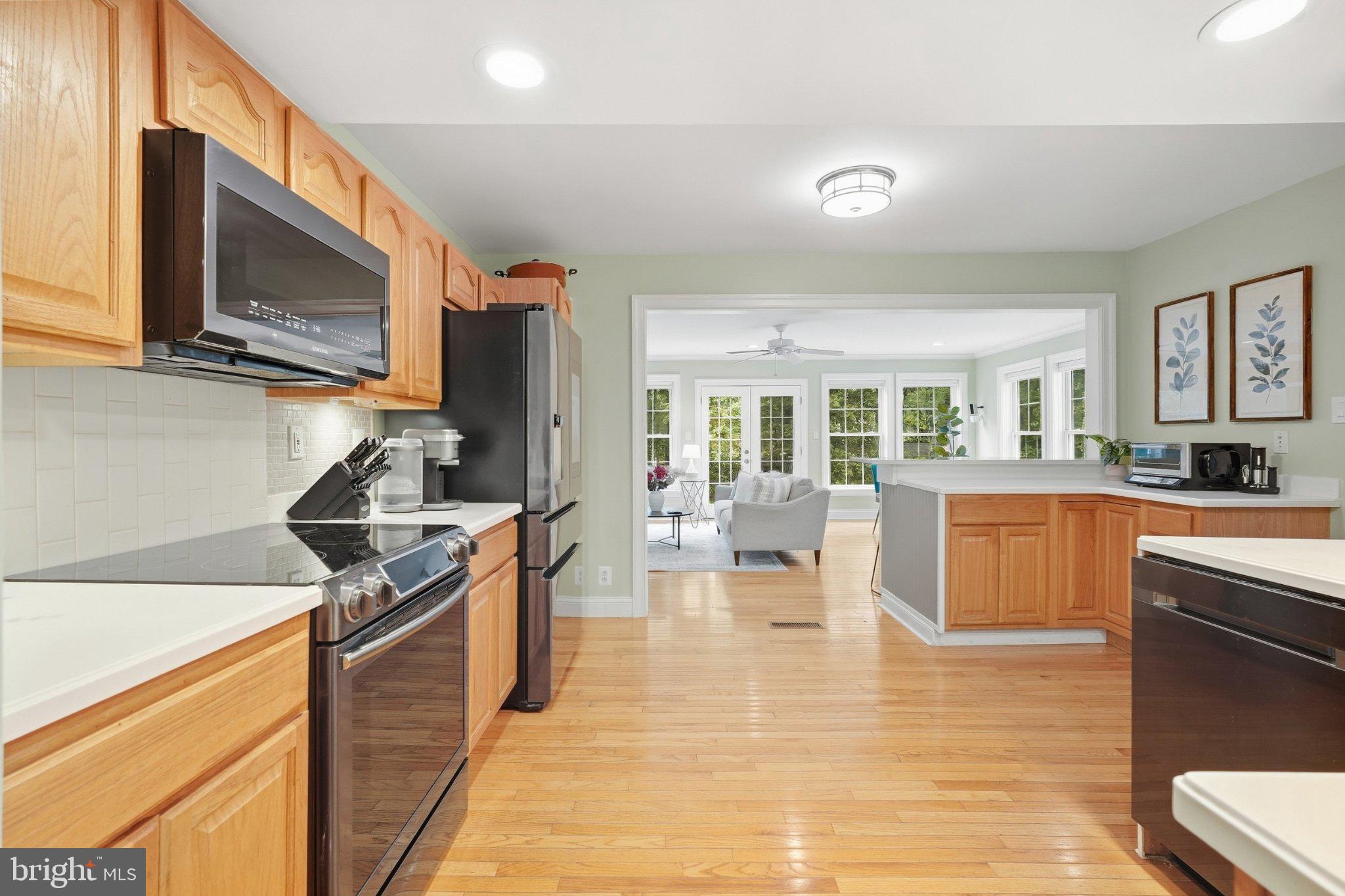 12404 Kings Lake Drive Reston, VA 20191 - Photo 13 of 49 Gallery Image 13