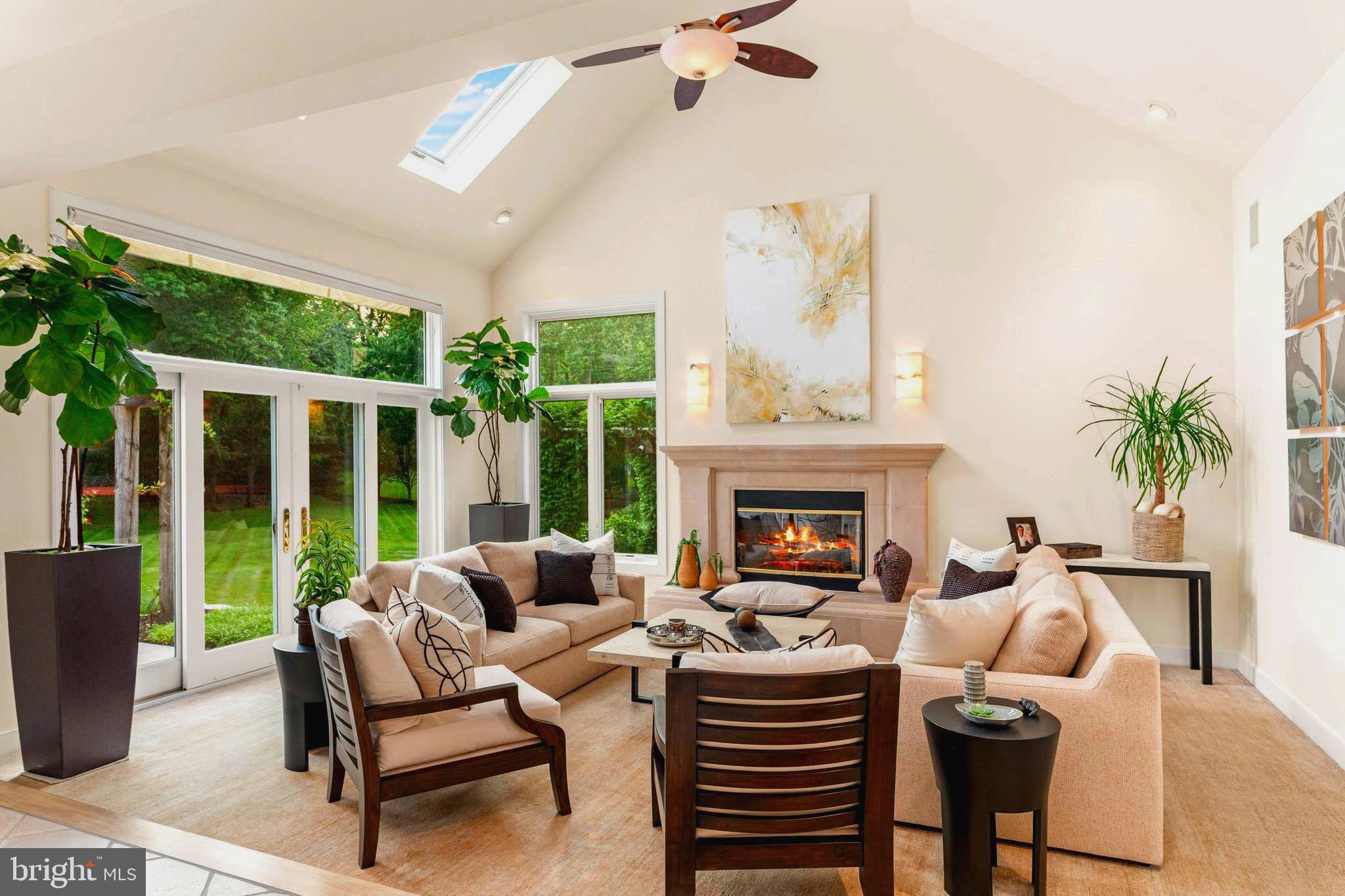 460 King Of Prussia Road Radnor, PA 19087 - Photo 20 of 47 Living Room