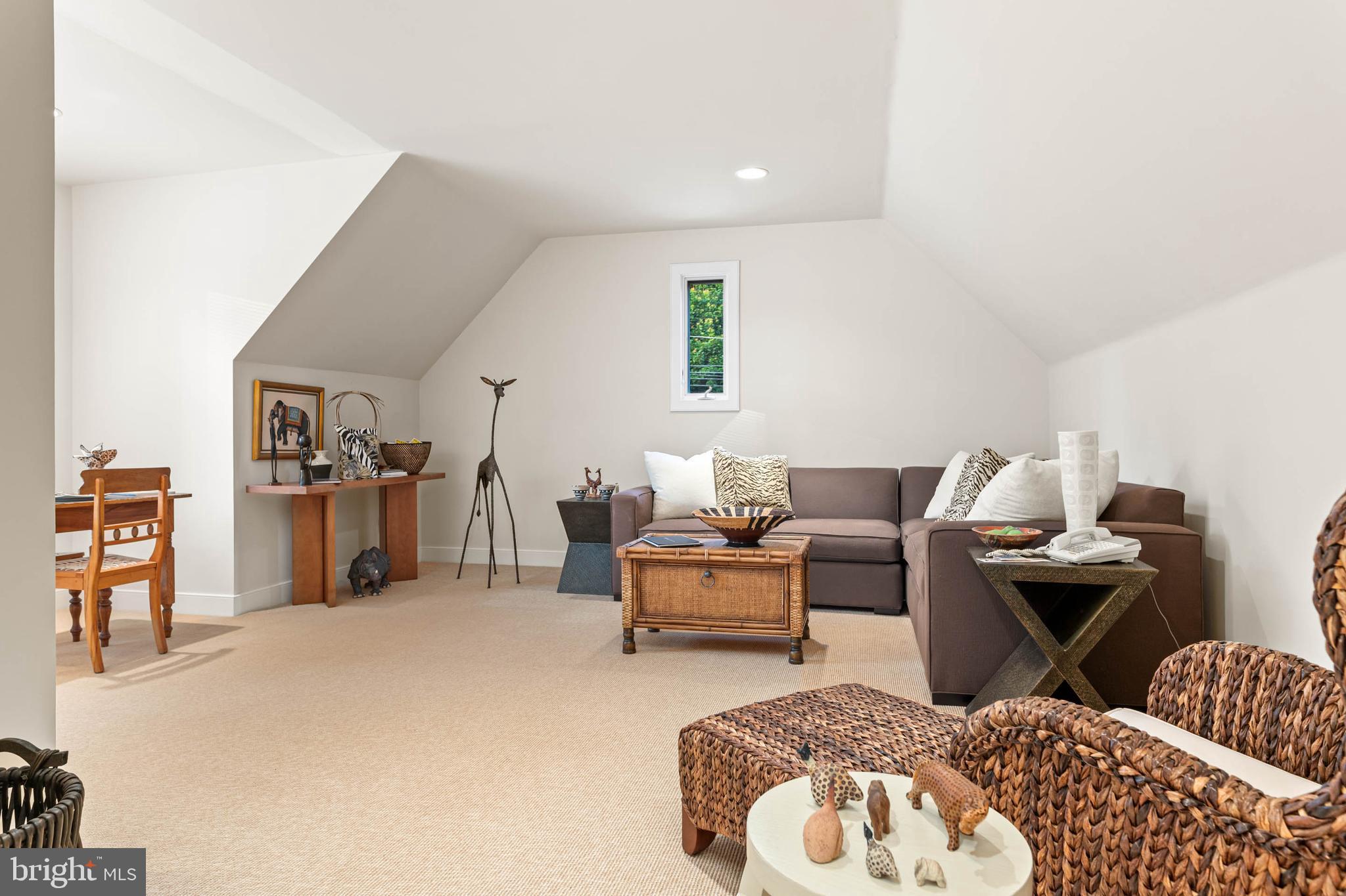 460 King Of Prussia Road Radnor, PA 19087 - Photo 36 of 47 Guest House Living Room