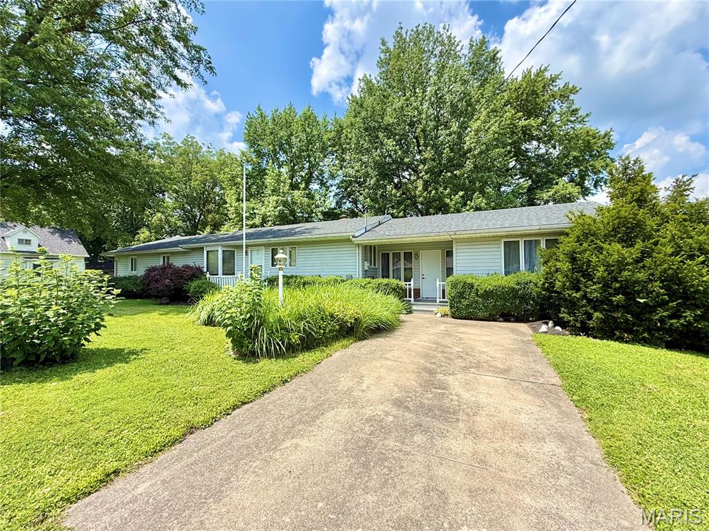 319 Fillmore Street Worden, IL 62097 - Photo 30 of 37