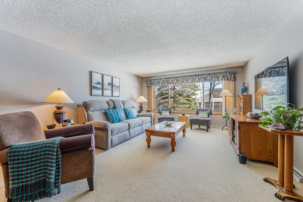 $450,000 | 1734 South Rebecca Lane, Appleton, WI 54915