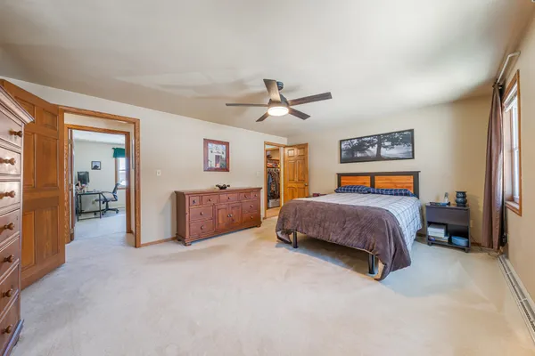 $450,000 | 1734 South Rebecca Lane, Appleton, WI 54915