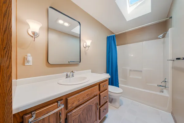 $450,000 | 1734 South Rebecca Lane, Appleton, WI 54915