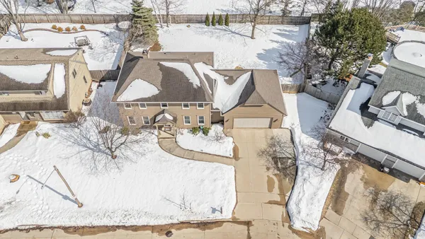 $450,000 | 1734 South Rebecca Lane, Appleton, WI 54915