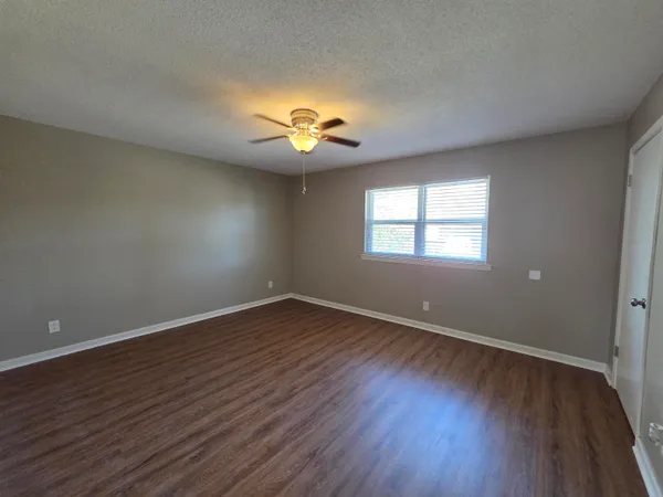 $1,495 | 2104 Harbert Avenue, Memphis, TN 38104