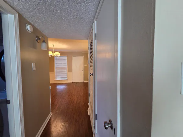 $1,495 | 2104 Harbert Avenue, Memphis, TN 38104