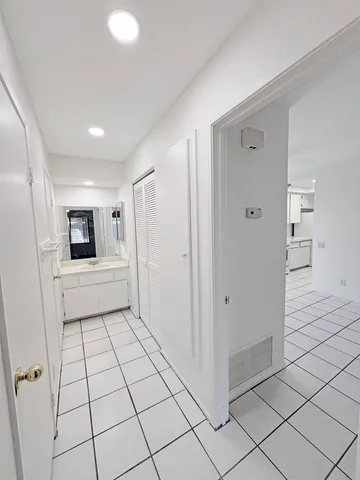 $2,100 | 63 Lakeview Circle, Cathedral City, CA 92234