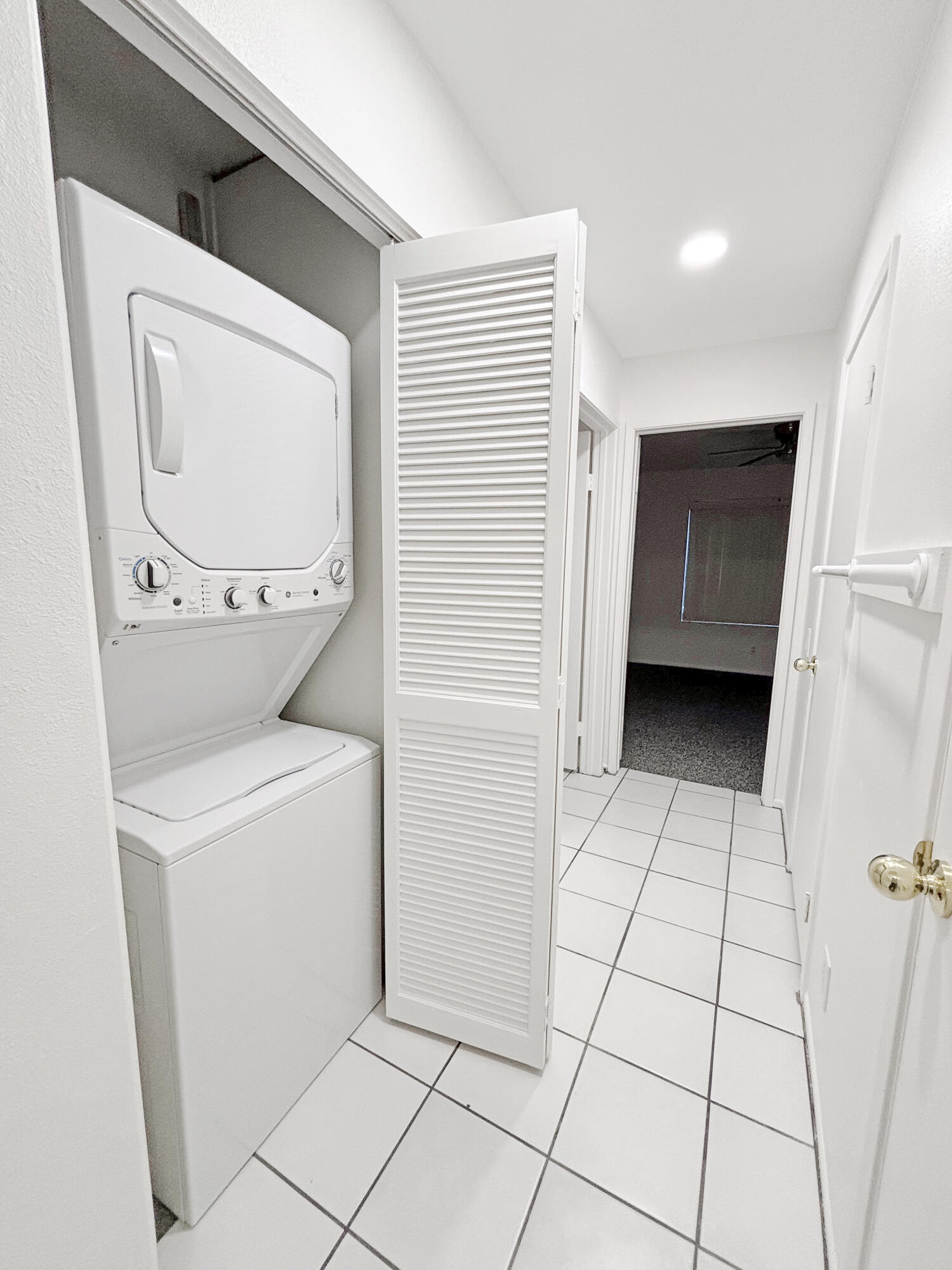 63 Lakeview Circle Cathedral City, CA 92234 - Photo 13 of 15 a view of washer and dryer