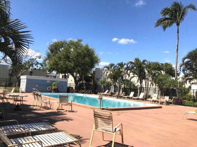 525 Dotterel Road, Unit 35C Delray Beach, FL 33444 - Photo 15 of 17 Pool 1