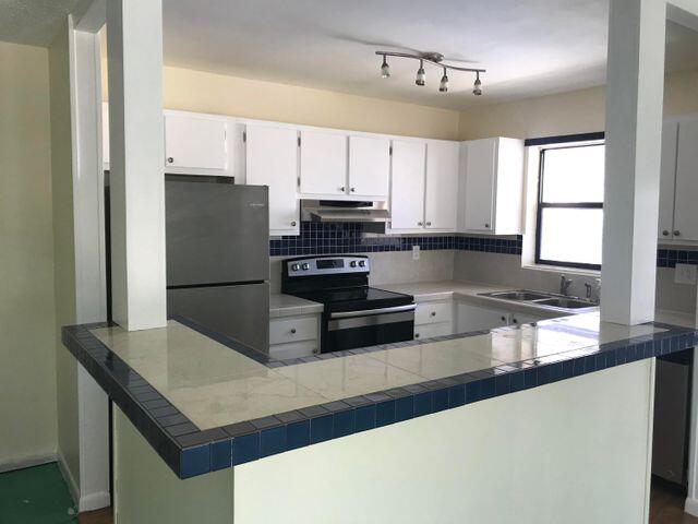 525 Dotterel Road, Unit 35C Delray Beach, FL 33444 - Photo 4 of 17 Ktch 4