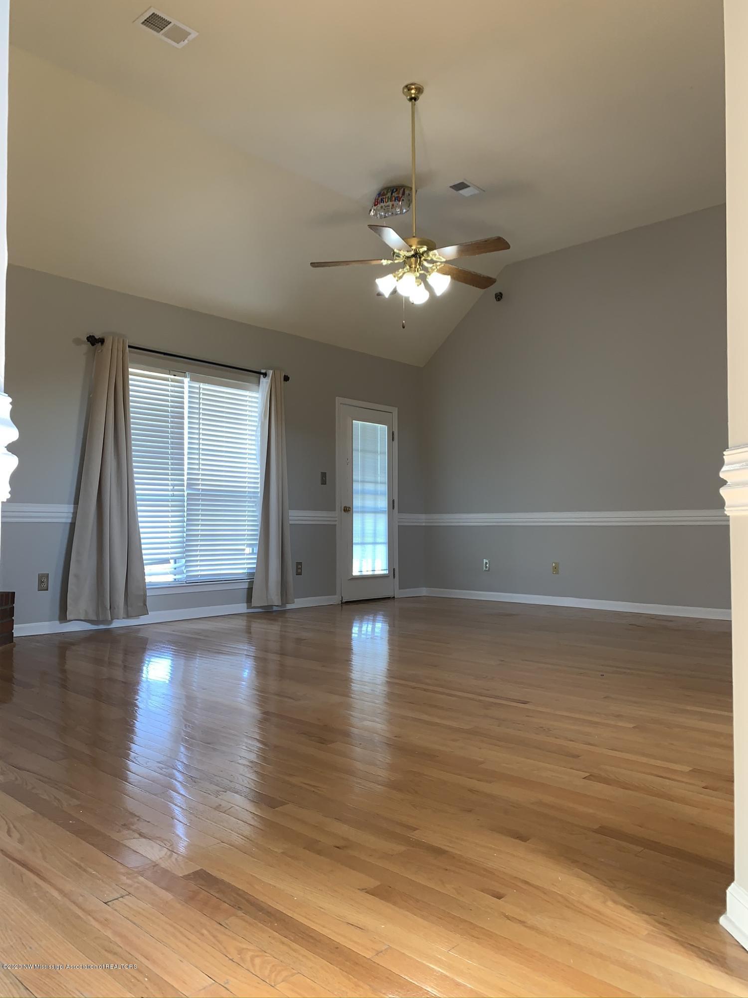 2178 Heather Ridge Southaven, MS 38672 - Photo 3 of 20 IMG_6956