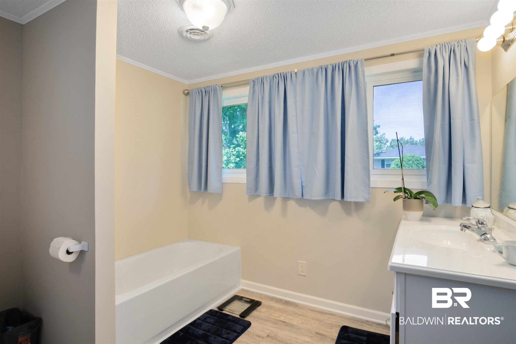 211 South Stuart Street Foley, AL 36535 - Photo 12 of 18