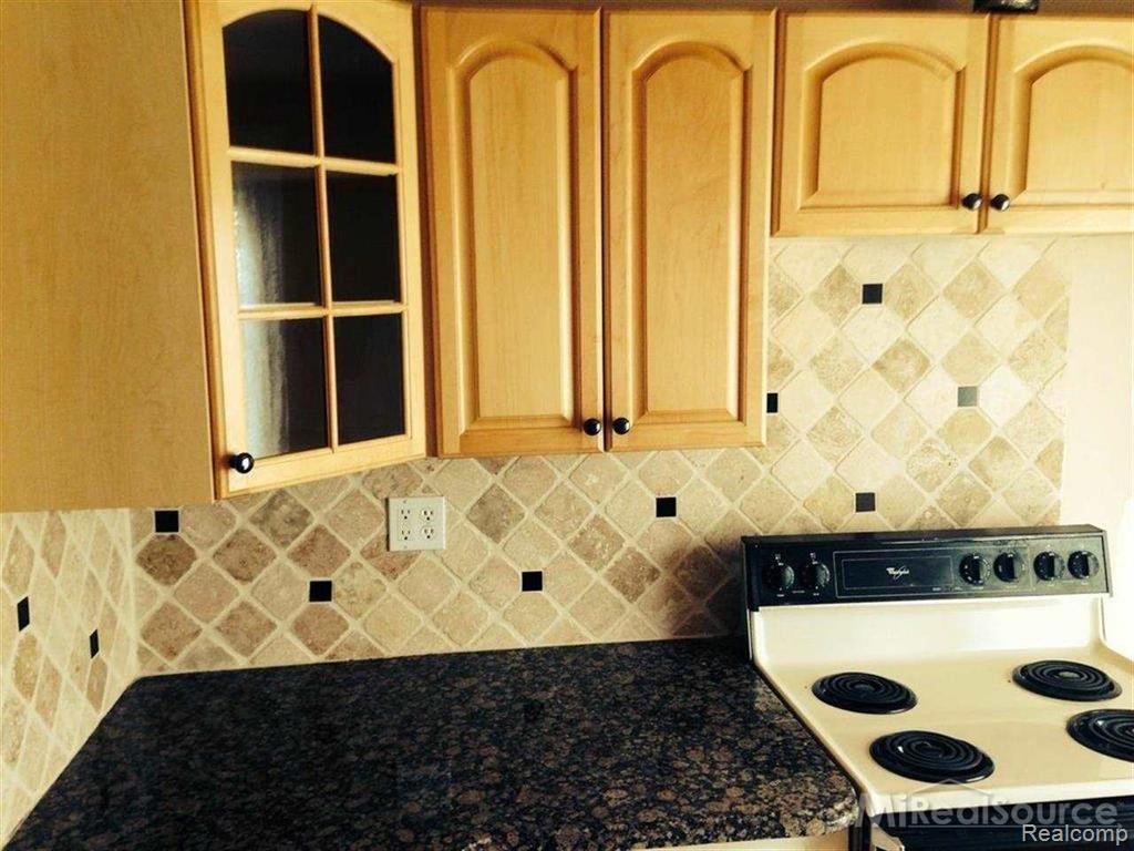 23607 Ryan Road Warren, MI 48091 - Photo 5 of 21 5.JPG