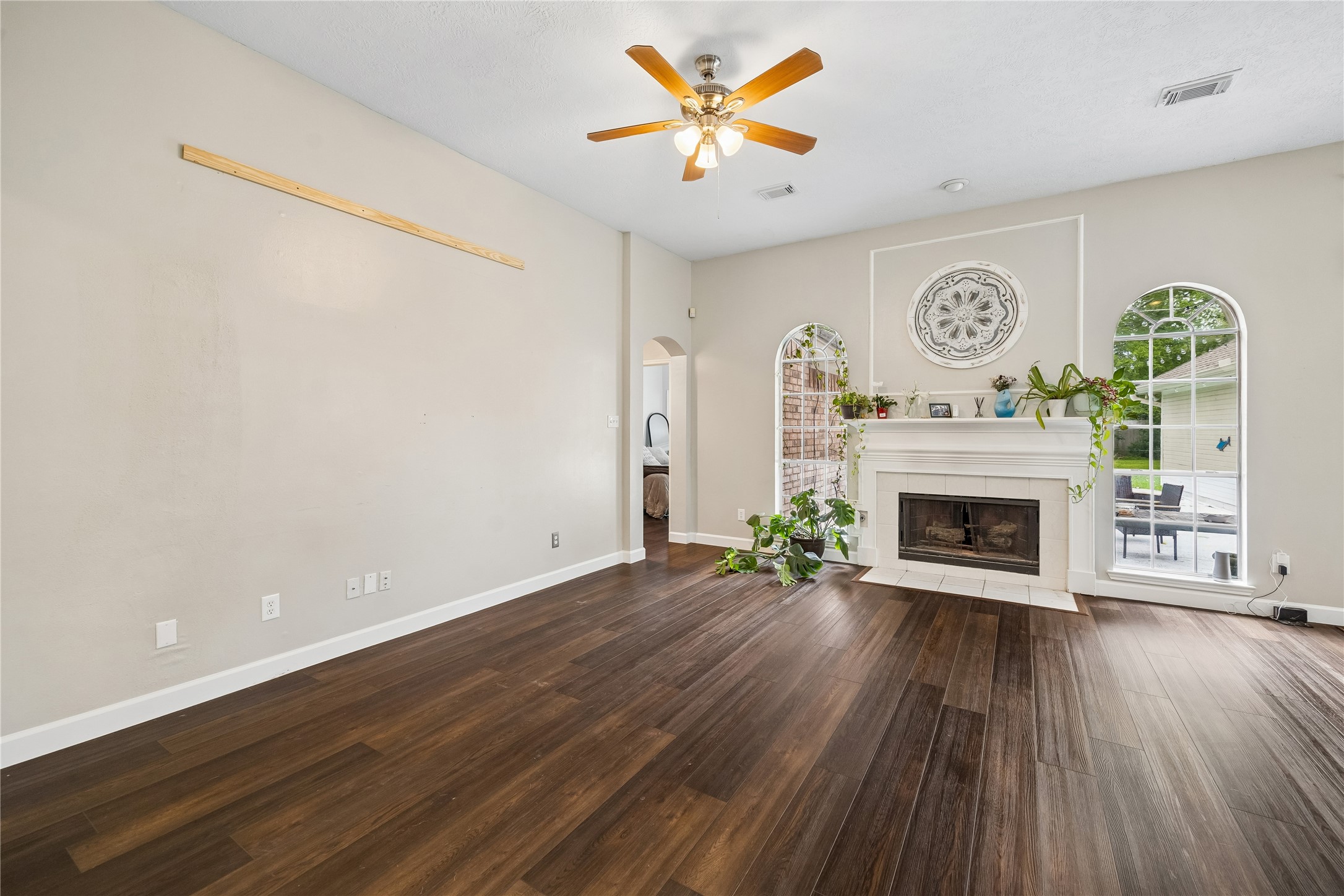 9110 Rhapsody Lane Houston, TX 77040 - Photo 8 of 20