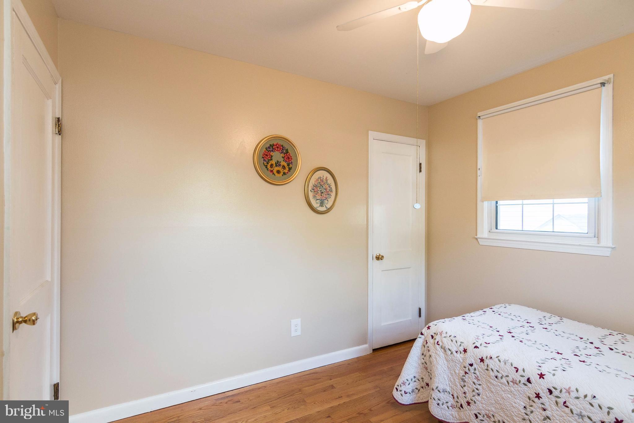 1113 Oakland Terrace Road Baltimore, MD 21227 - Photo 14 of 30 Bedroom