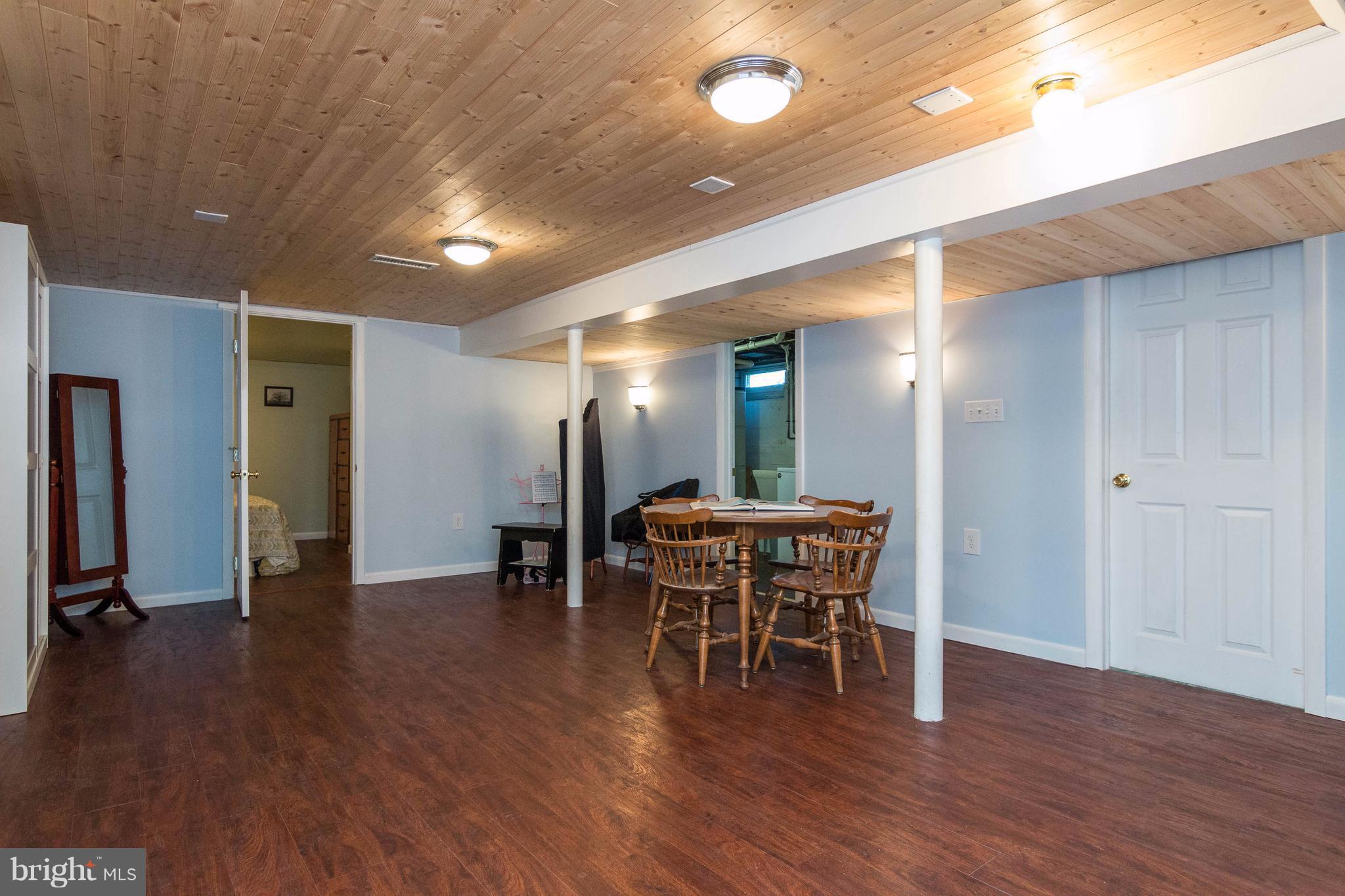 1113 Oakland Terrace Road Baltimore, MD 21227 - Photo 22 of 30 Basement