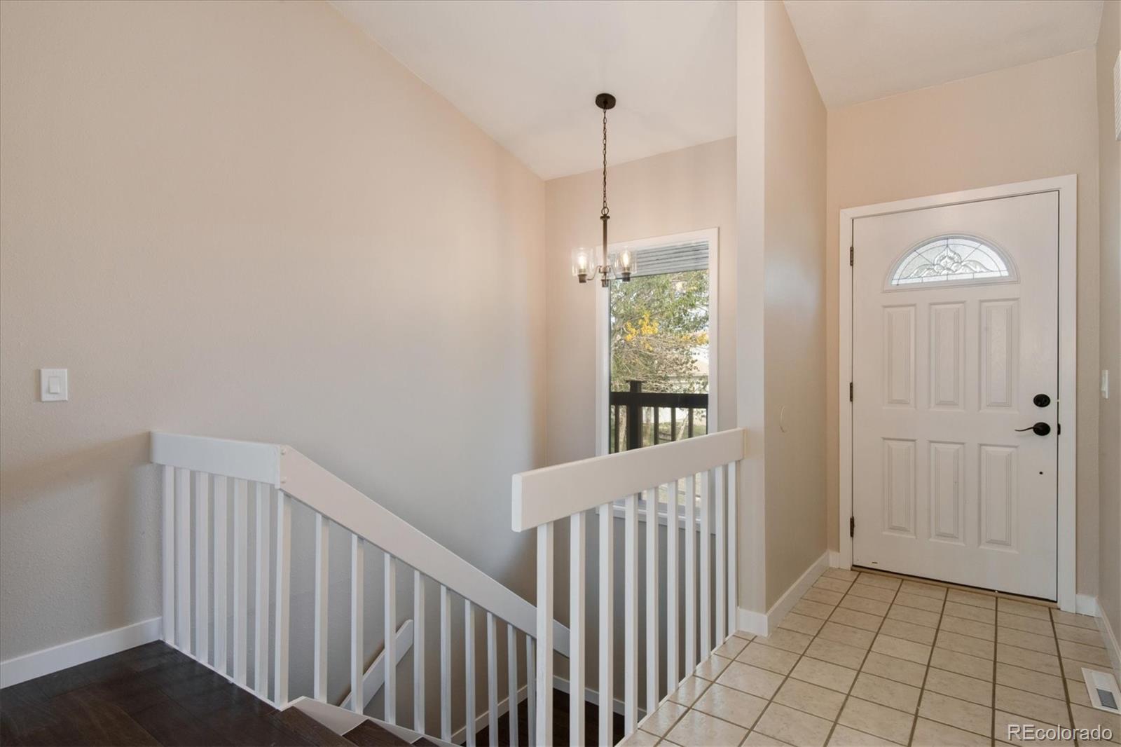 488 Vienna Drive Parker, CO 80138 - Photo 5 of 38