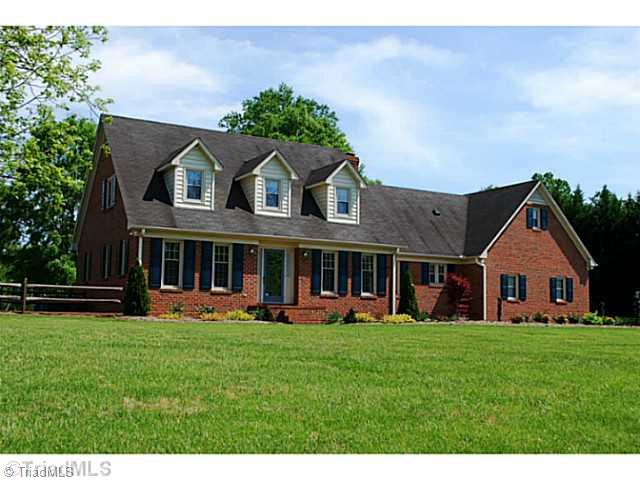 4291 River Ridge Road Pfafftown, NC 27040 - Photo 1 of 16 Exterior Front.
