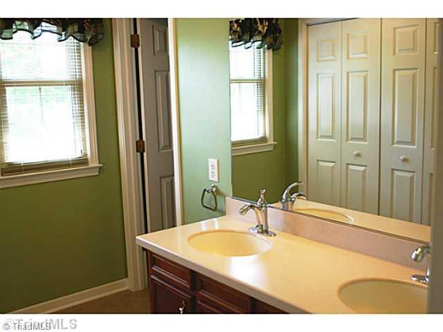 4291 River Ridge Road Pfafftown, NC 27040 - Photo 12 of 16 Master Bath/Spa.