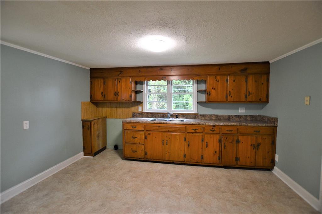 2619 Setzer Creek Road Lenoir, NC 28645 - Photo 10 of 30 Gallery Image 10