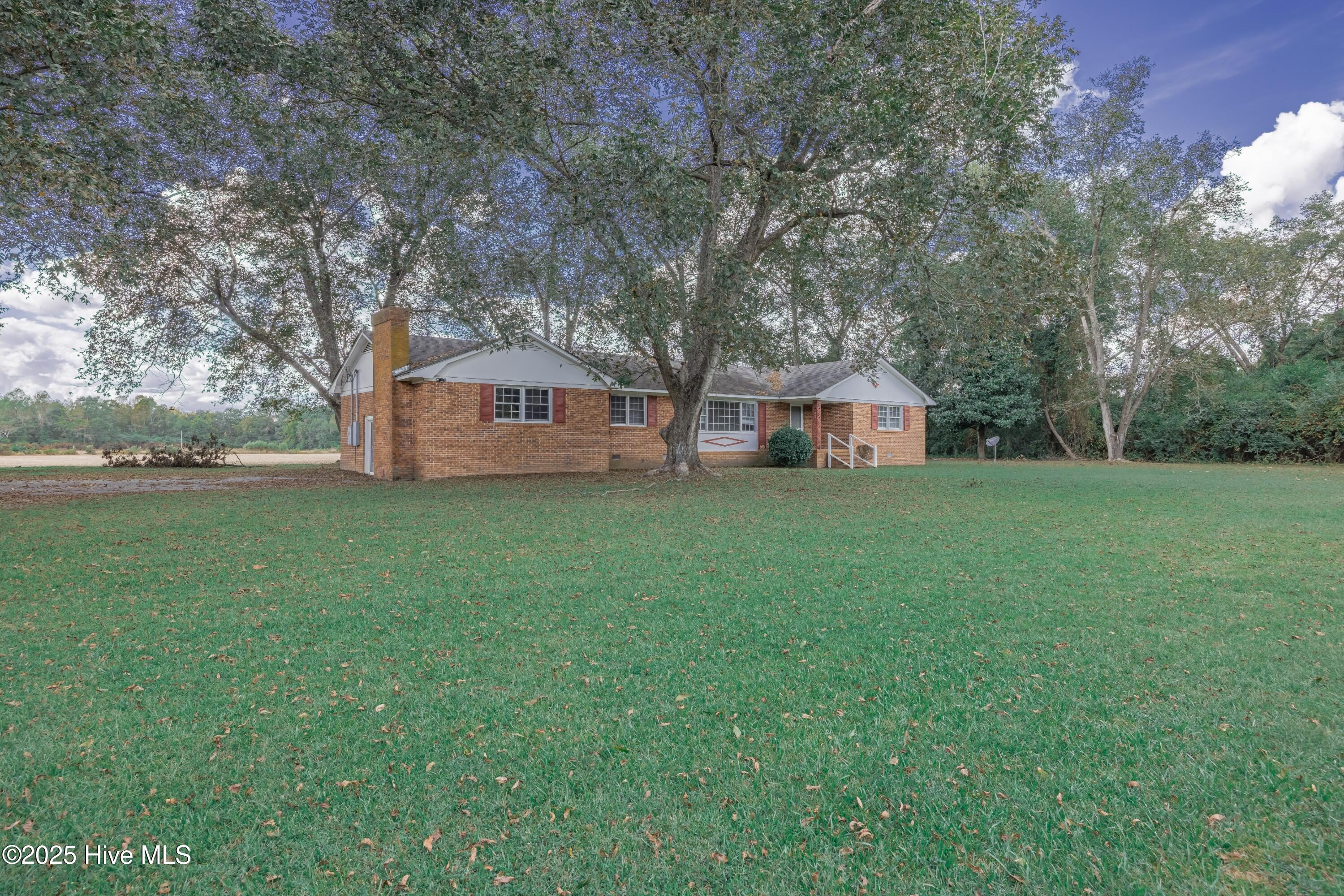 336 Wellstown Road Rose Hill, NC 28458 - Photo 34 of 38 _K6A7102-HDR (Custom)
