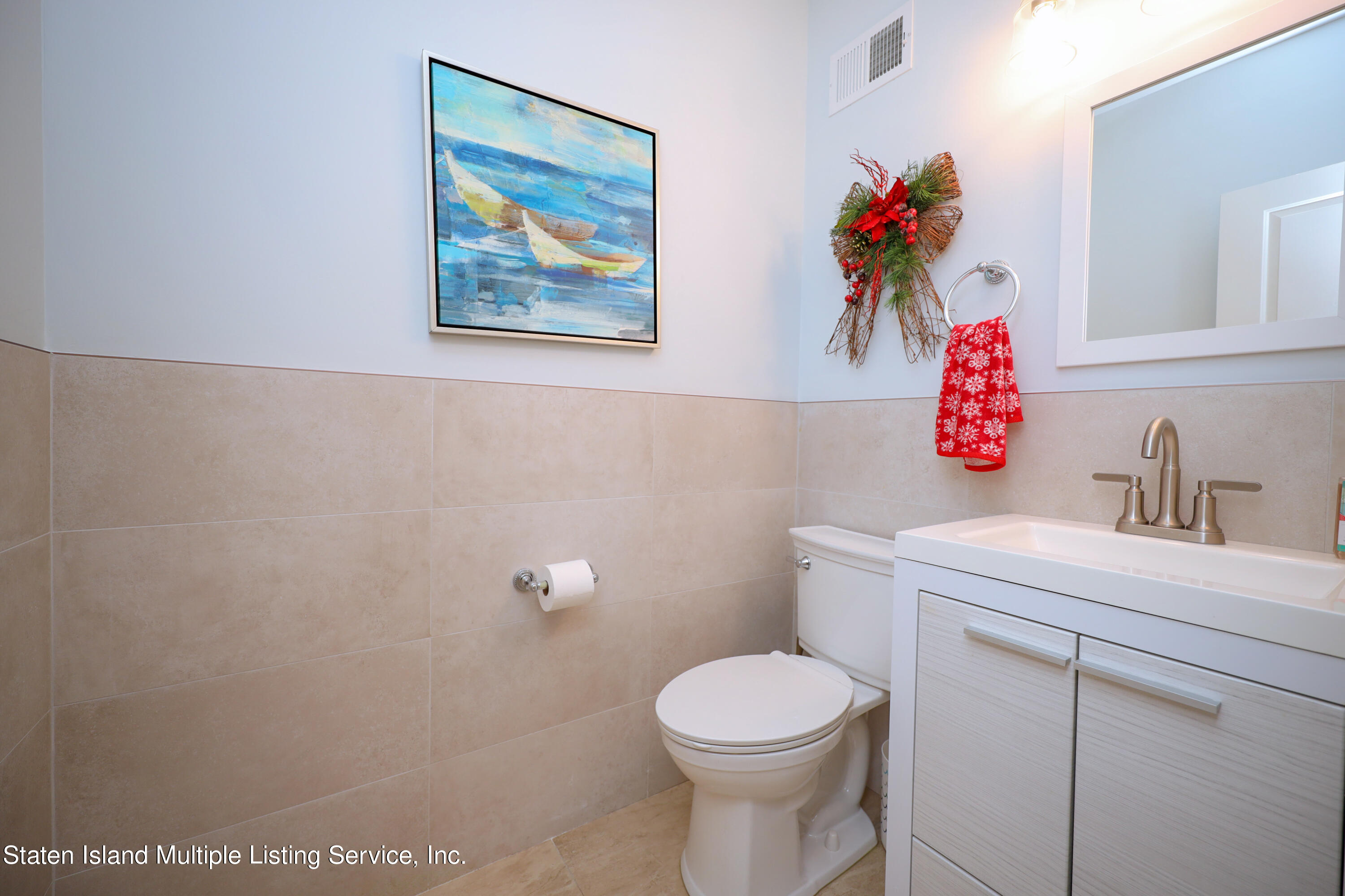 141 Beach Road Staten Island, NY 10312 - Photo 18 of 24 9D3CC65E-F282-43FC-A4CD-82AA718C724C